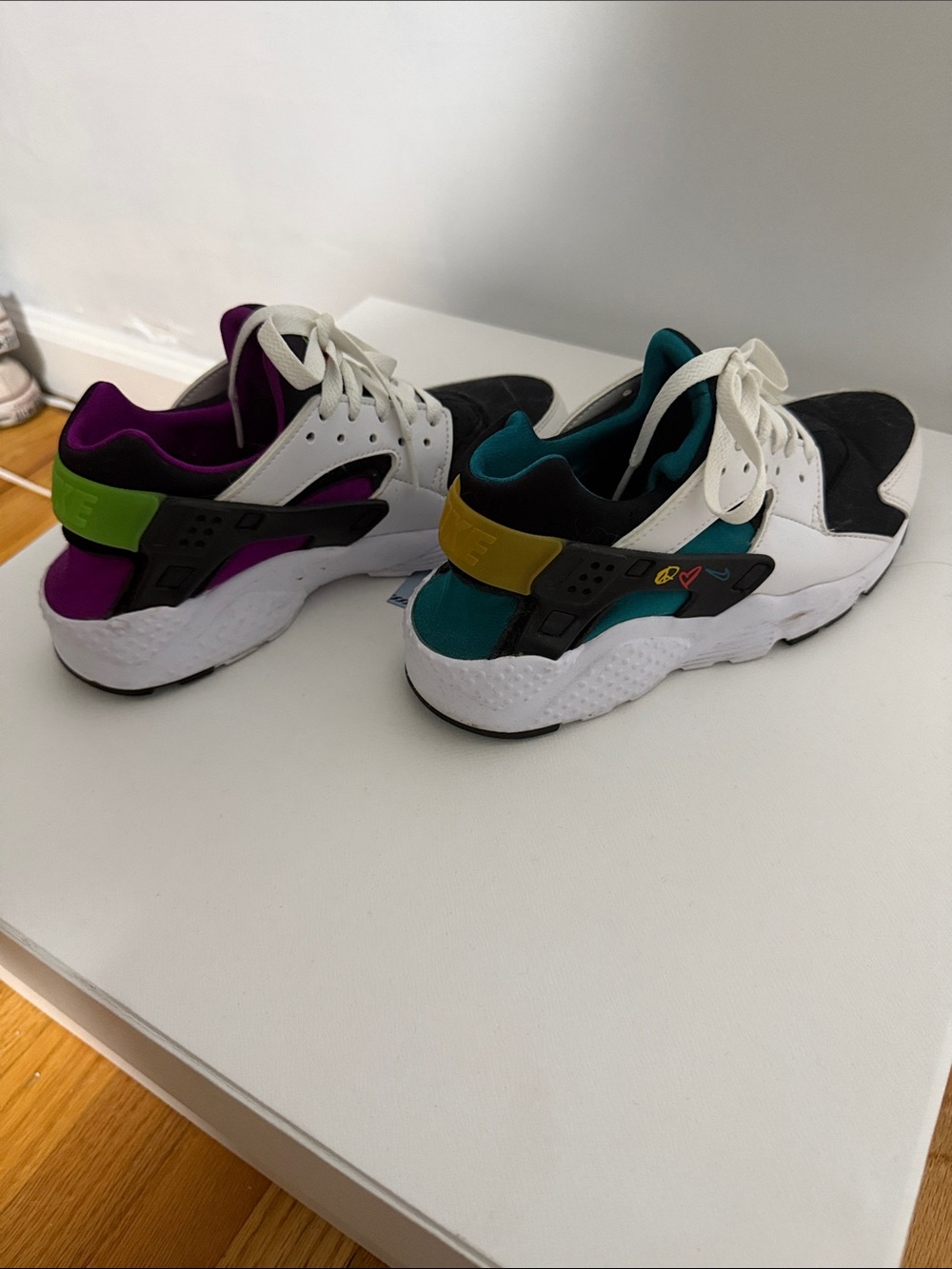 Nike Huarache Colorblock Sneakers in Teal, Purple, Black & White size 5.5